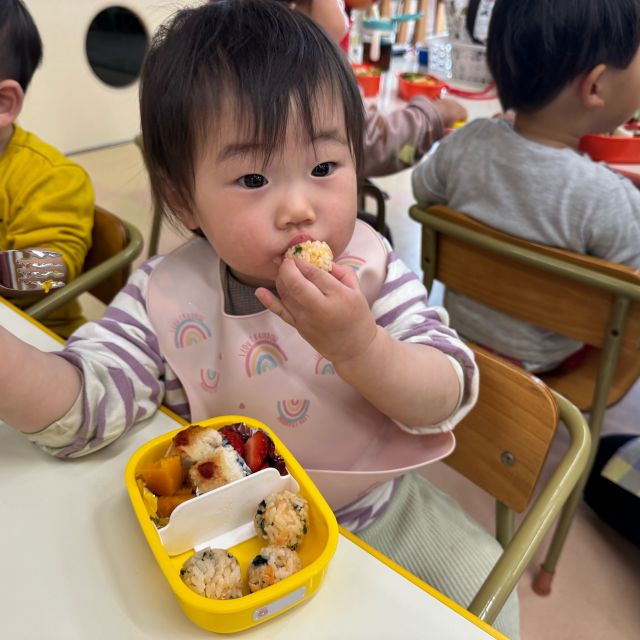 お弁当の日　　～1歳児　ヒヨコ組～