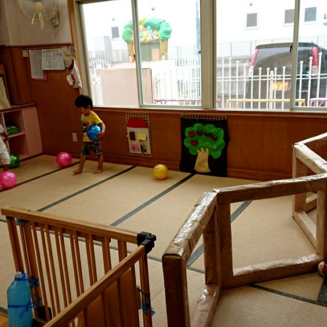 サッカーごっこ