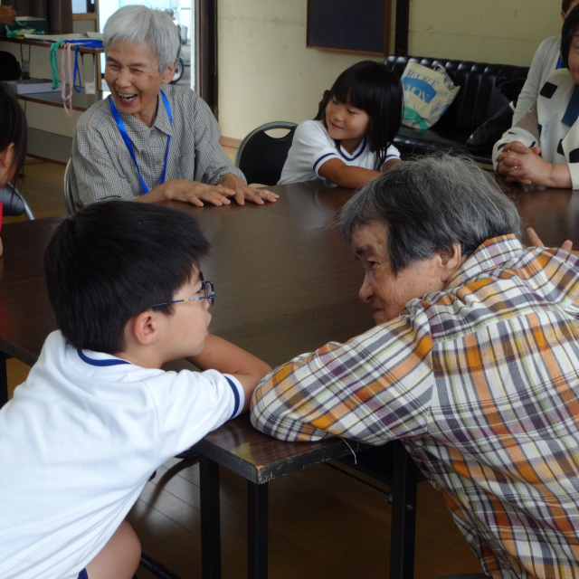 ＊　５歳児　シニアカフェ　＊