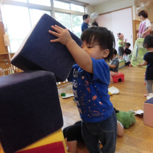 力持ち( ｀ー´)ノガンバレ(^。^)y-.。o○