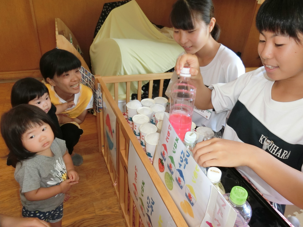 お次は・・・かき氷やさん