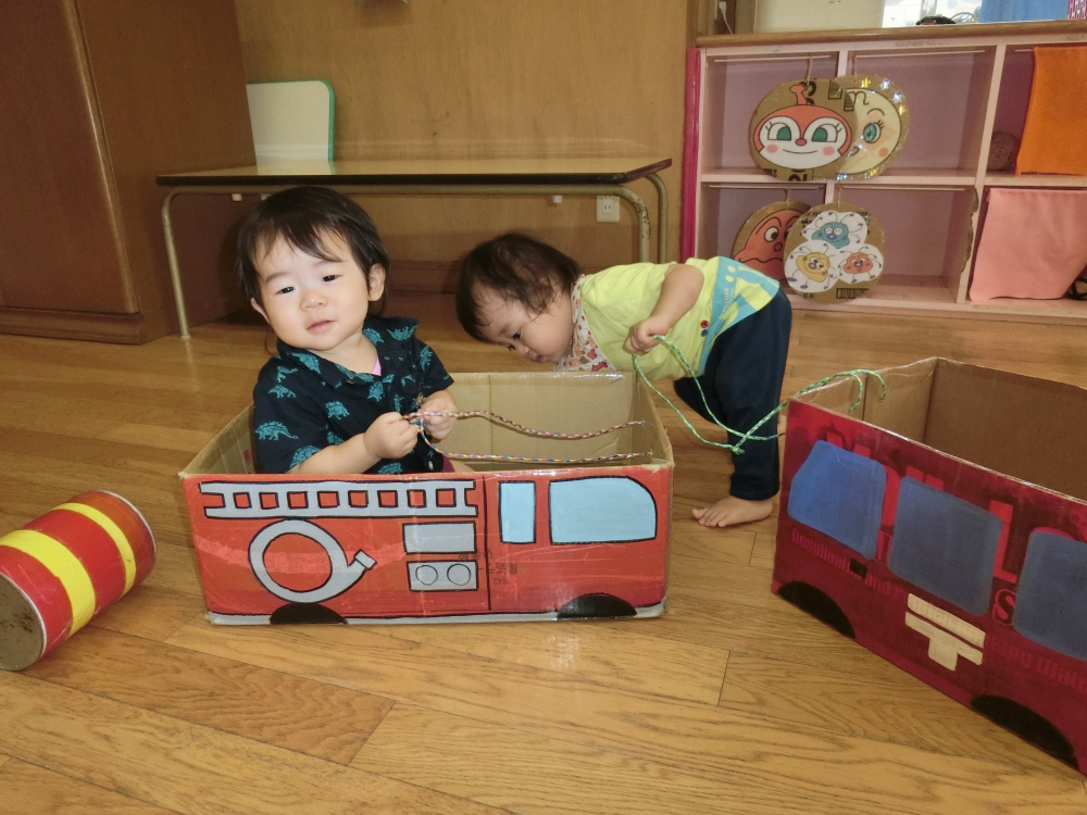 緊急車両・・到着致しました(=ﾟωﾟ)ﾉご利用の方は・・ど～ぞ(^。^)y-.。o○
