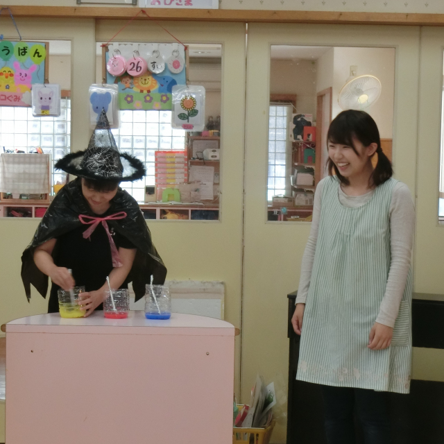 お誕生日会での先生の出し物(*'▽')