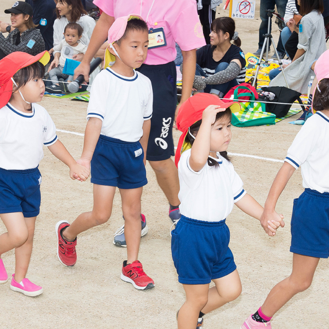 2歳～5歳児：運動会～がんばろう！！ひろしまっこ　とどけよう　えがおとげんき～