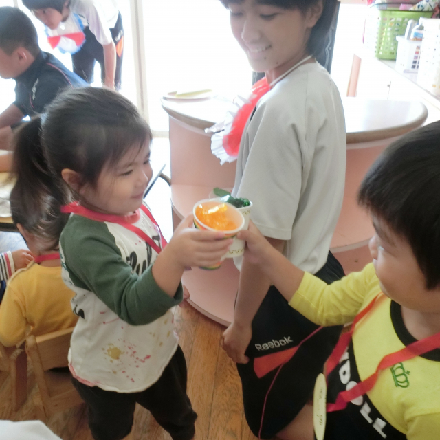 日比崎中学校3年1組のお兄ちゃん・お姉ちゃんが保育園に遊びに来てくれました(*^^)v 