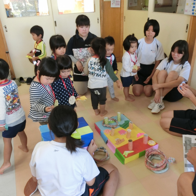 日比崎中学校3年1組のお兄ちゃん・お姉ちゃんが保育園に遊びに来てくれました(*^^)v 