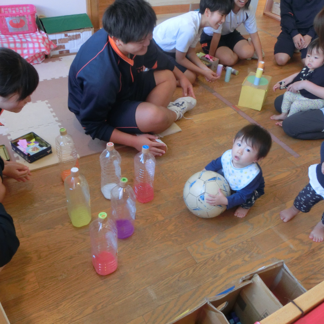 日比崎中学校３年２組のお兄ちゃん・お姉ちゃんが保育園に遊びに来てくれたよ(^.^)/~~~ 