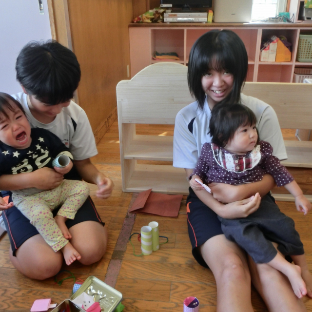 日比崎中学校３年２組のお兄ちゃん・お姉ちゃんが保育園に遊びに来てくれたよ(^.^)/~~~ 