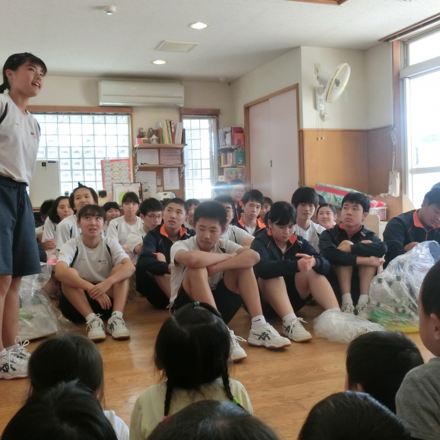 日比崎中学校３年２組のお兄ちゃん・お姉ちゃんが保育園に遊びに来てくれたよ(^.^)/~~~ 