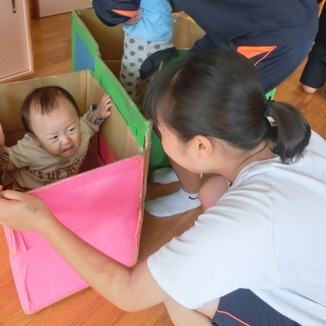 日比崎中学校３年３組のお兄ちゃん・お姉ちゃんが保育園に遊びに来てくれたよ～(^_^)/~