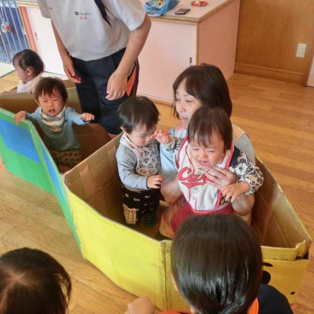 日比崎中学校３年３組のお兄ちゃん・お姉ちゃんが保育園に遊びに来てくれたよ~(^_^)/~