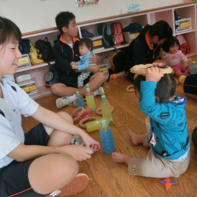 日比崎中学校３年３組のお兄ちゃん・お姉ちゃんが保育園に遊びに来てくれたよ~(^_^)/~  