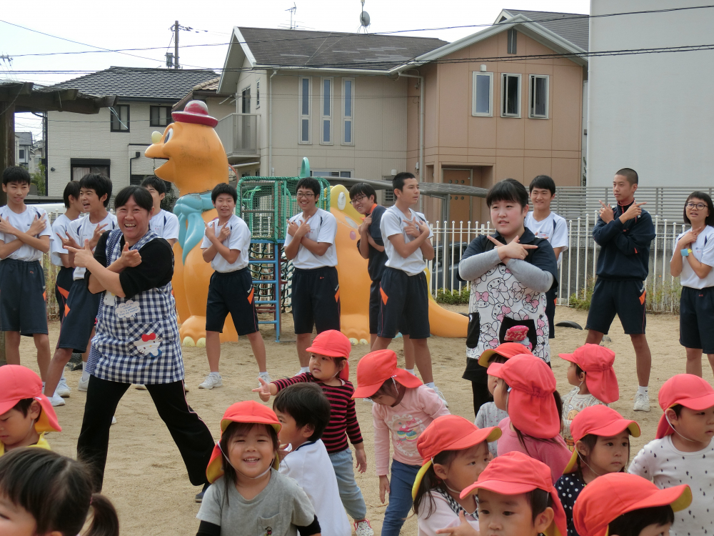 皆で・・CCダンスダンス・サンチェ体操を踊ったよヽ(^。^)ノ