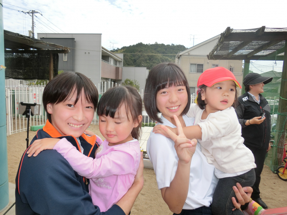 プレゼント渡しで・・抱っこしてくれたよ~(≧▽≦)