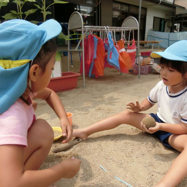 お友達の大事なお団子　4歳児