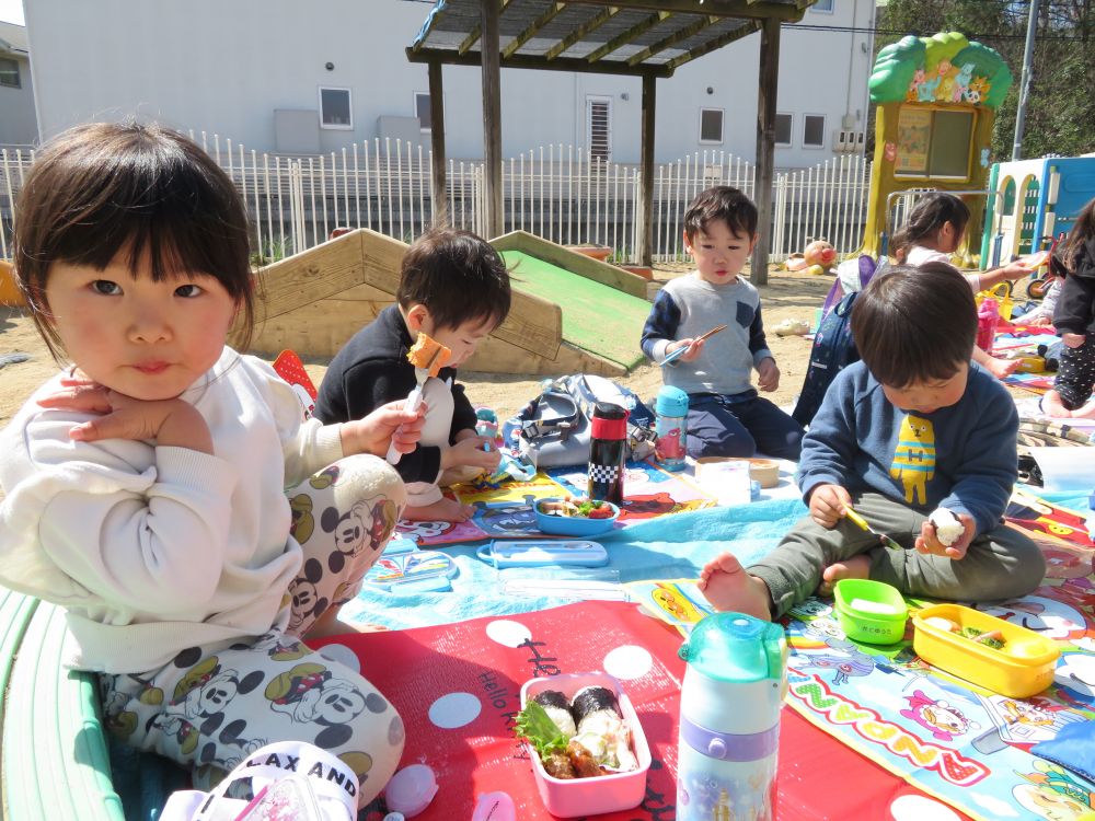 おべんとうの後のデザートも楽しみね(^▽^)