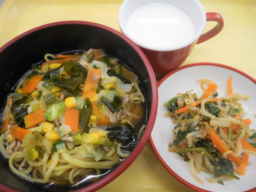 野菜ラーメン

ナムル

牛乳