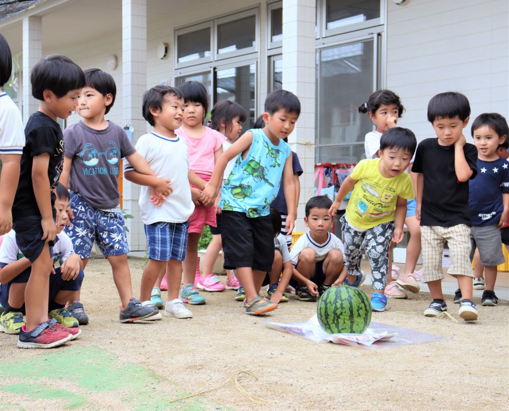 “割れたかな・・”　ちょっと覗いて確認してみる・・