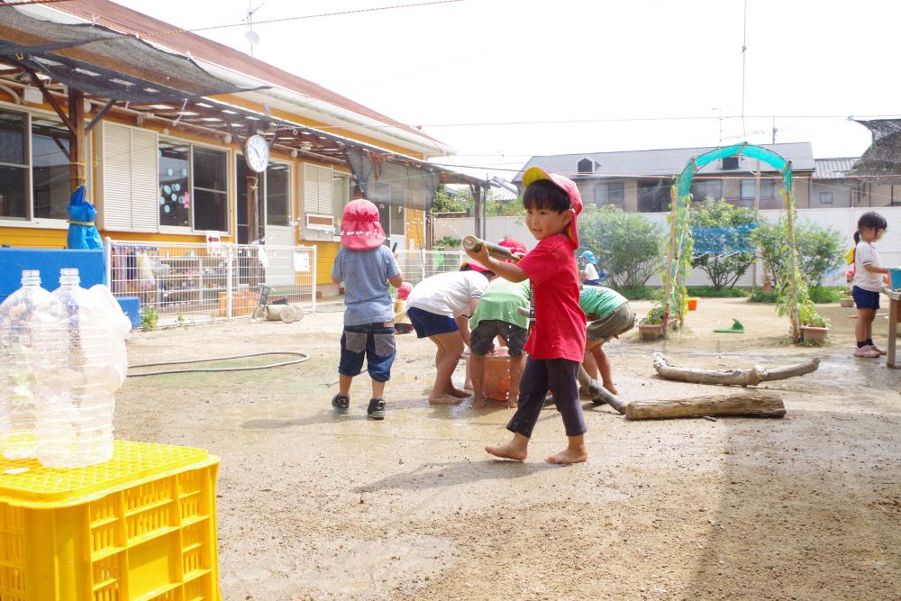 何回も遊ぶ中で、コツもつかんでいく・・
楽しみながら考えてますね