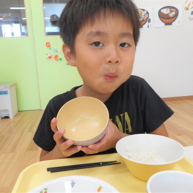 ＊　今日の献立　(行事食：平和給食)　＊