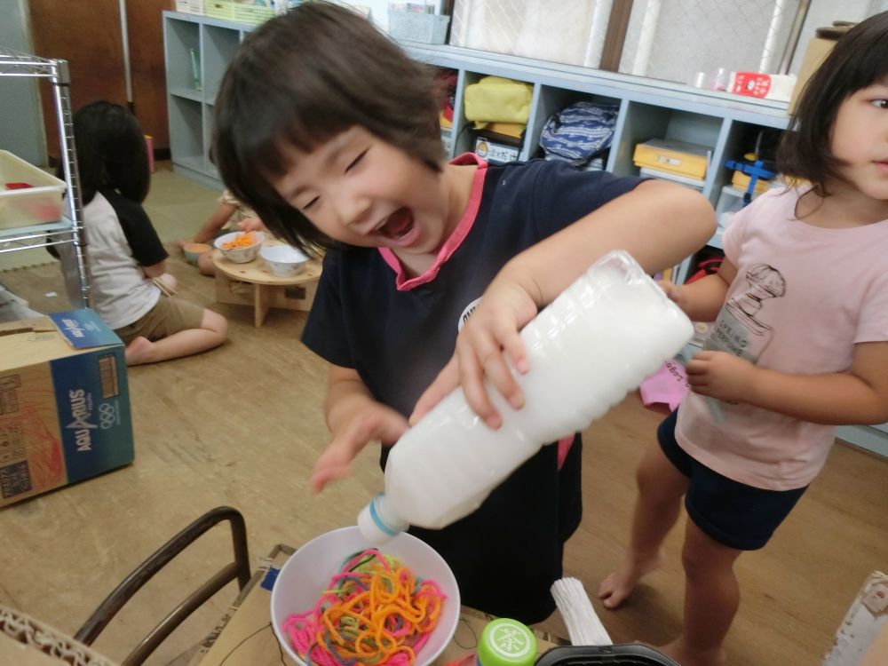 ラーメン作り♪
保:「何味なの?」
Mちゃん:「カルピスよ♪」
・・・カルピス??