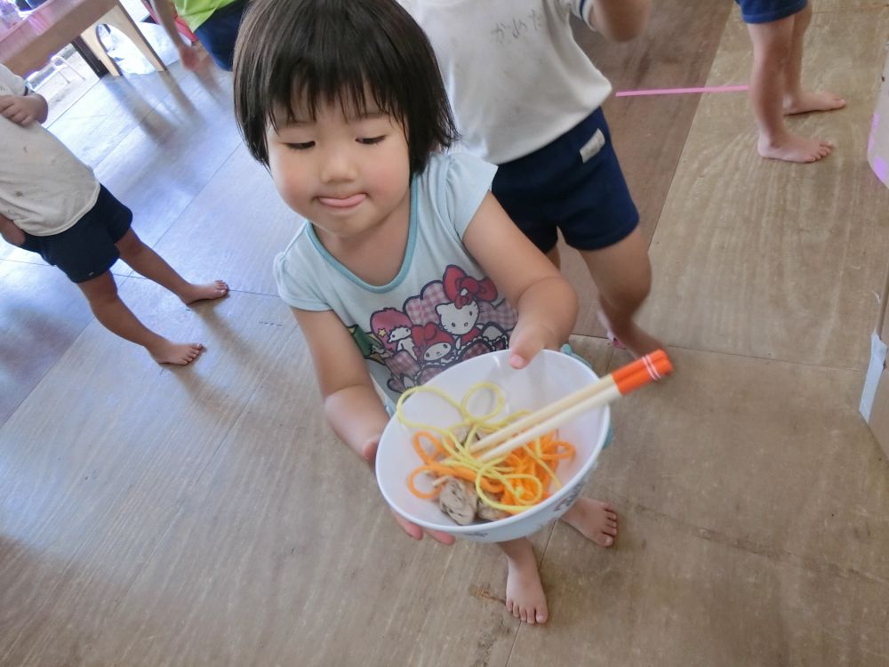 照れながら
Yちゃん「たこやきラーメンです」