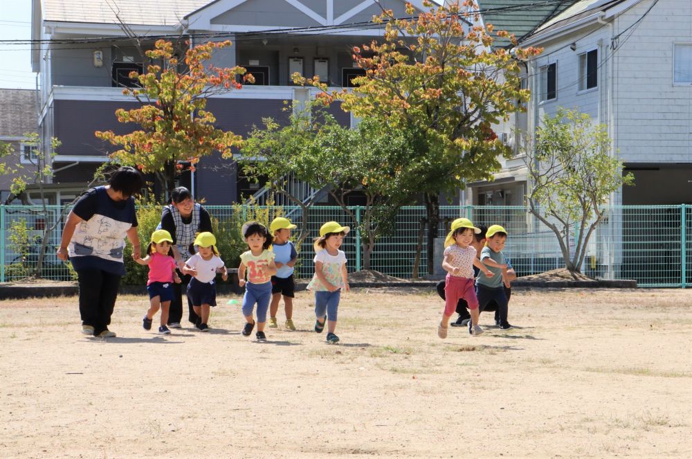 “頑張れー!”　と叫びたいけど・・
コロナの年・・　
来年は、コロナを気にせず、思い切り応援したいと願う♡

声援はできないけれど・・
音で・・　拍手で応援・・・
手作り応援グッズの用意をお願いします!