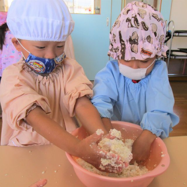 ＊　3歳児　クッキング　（ゆめはうす認定こども園）　＊