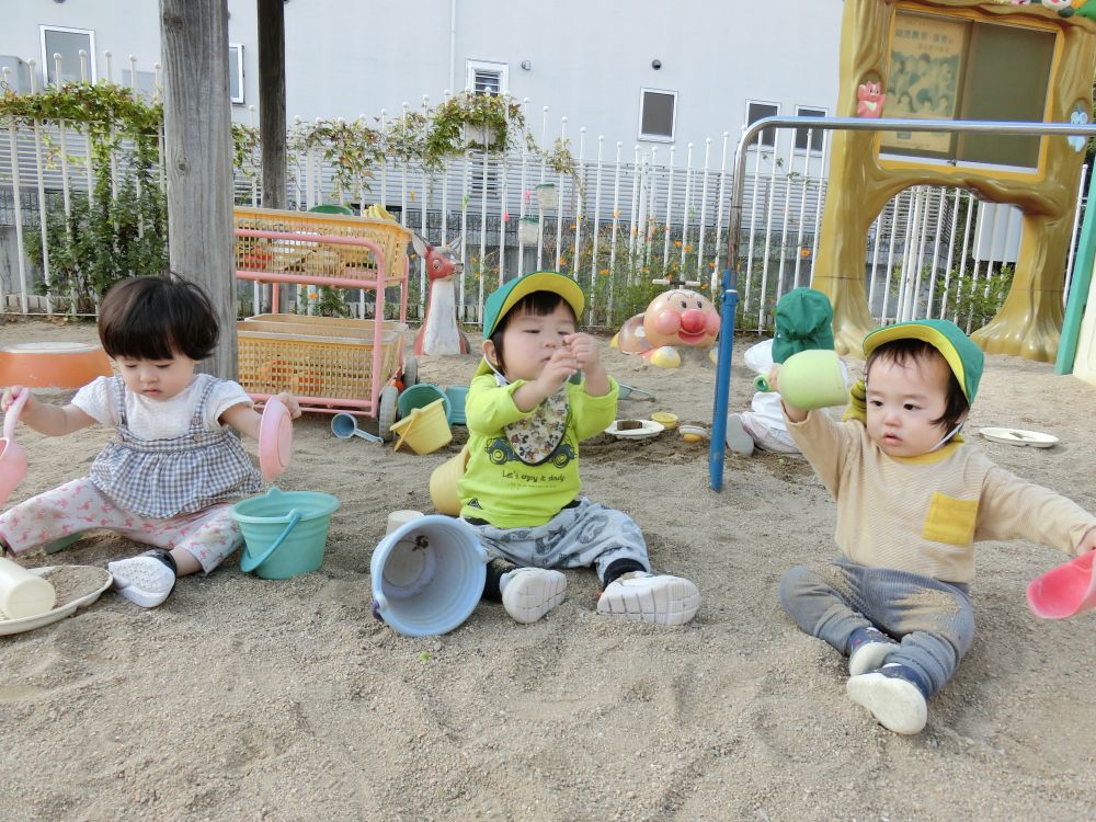 お～い！！忘れてるぞ～(^○^)
山のてっぺんで・・乾杯( ^_^)／□☆□＼(^_^ )だったんだろ～