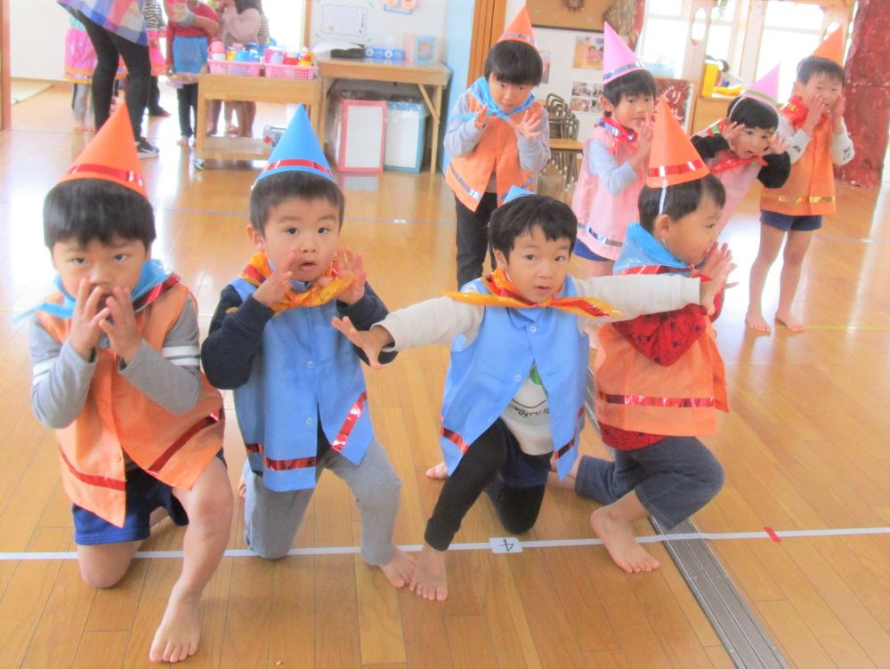 元気いっぱい　踊り・・　歌います♡