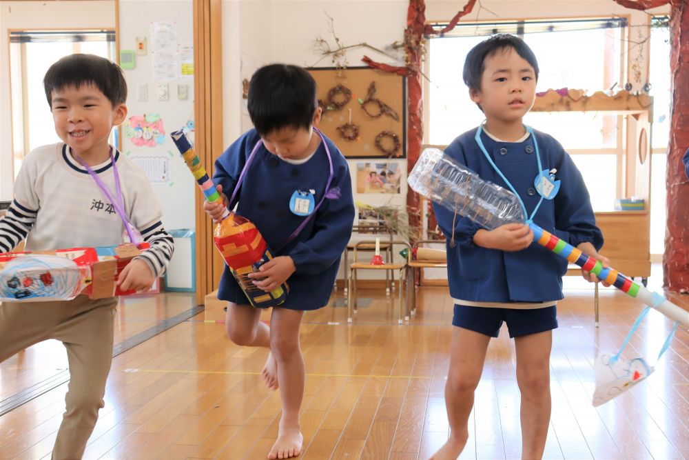 そして、いつも温かく見守ってくれる　大切な家族・・

好きなことを通して・・　【ありがとう】の感謝の気持ちをキリン組全員で元気に表現♡
子どもらしさ　いっぱいです・・

温かい拍手を　いーーっぱい　お願いします♡
