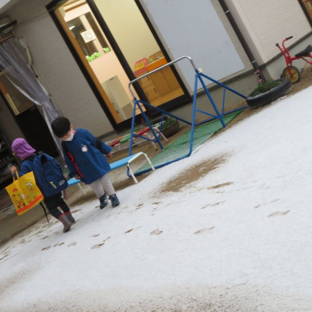 ゆきやこんこ♪