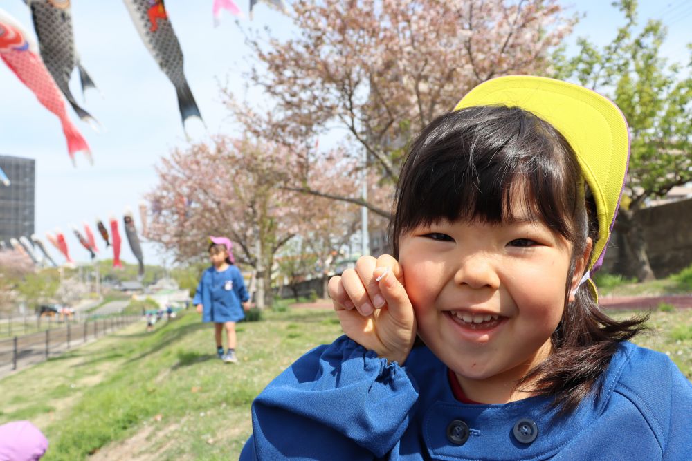 「見て見て」　ゾウ組さん
新しい物・・　楽しいもの・・　素敵な物・・
何でもみんなで共有♡