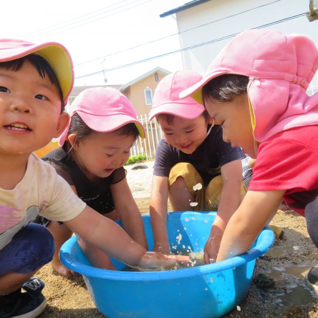 たのしい　水遊び　はじまりま～す！！　～クマぐみ　2歳児～