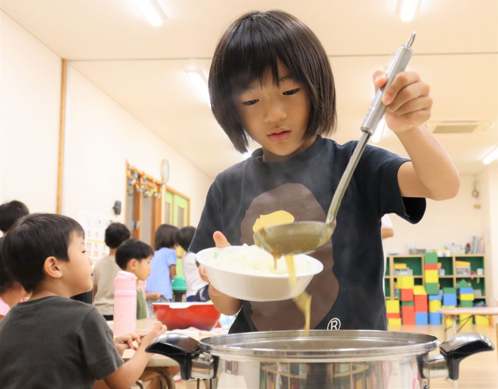 ご飯の次はカレールウ

いい匂いがするね♡