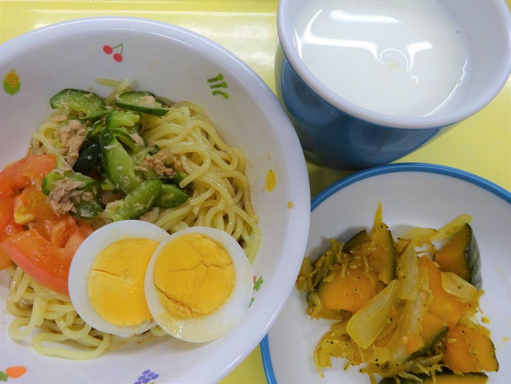 冷やし中華

かぼちゃとじゃこのさっぱり焼き

牛乳