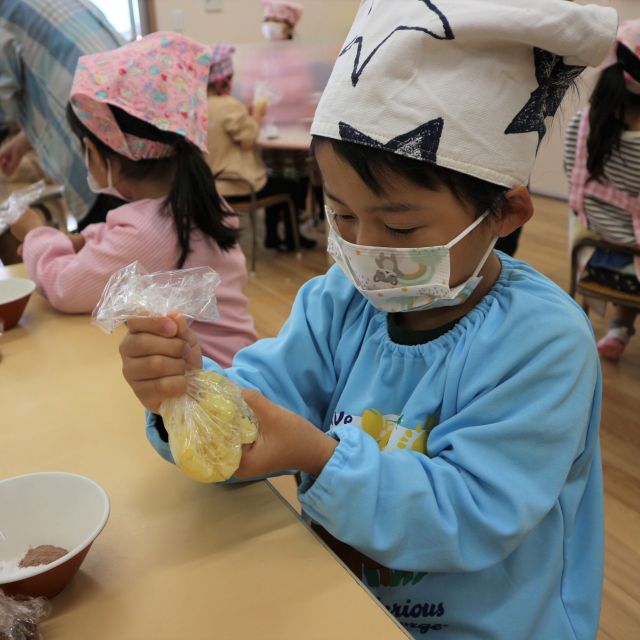 ＊　4歳児　クッキング　（ゆめはうす認定こども園）　＊