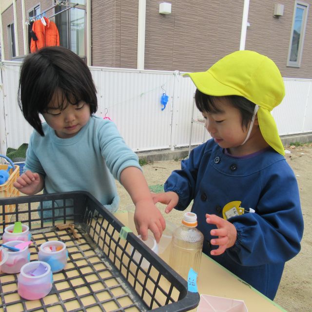 ＊　3歳児　氷ができた　＊