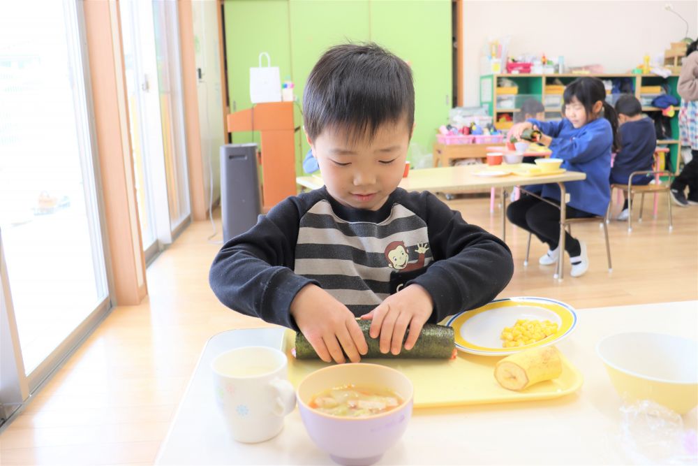 上手に巻けているぞ！美味しそう☆

