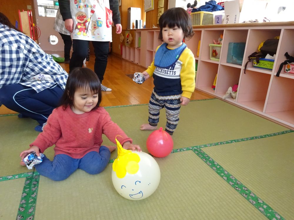 子ども達の心の中に入ってくるかもしれない!？
泣き虫おに、いやいやおに・・・。
みんなでまとめて追いはらっちゃおう！
自然とみんな笑顔になっている気が♡♡