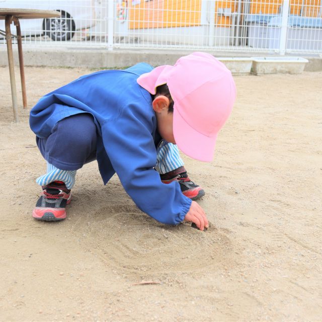 ＊　２歳児　芸術　＊