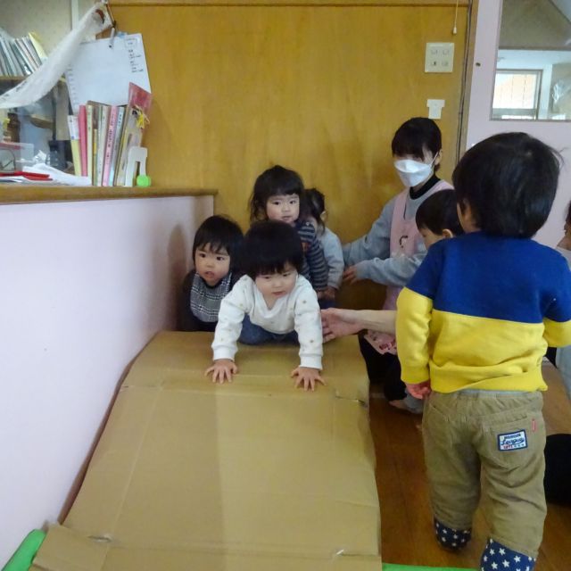 大きくなったな～　　～0歳児　ウサギ組～