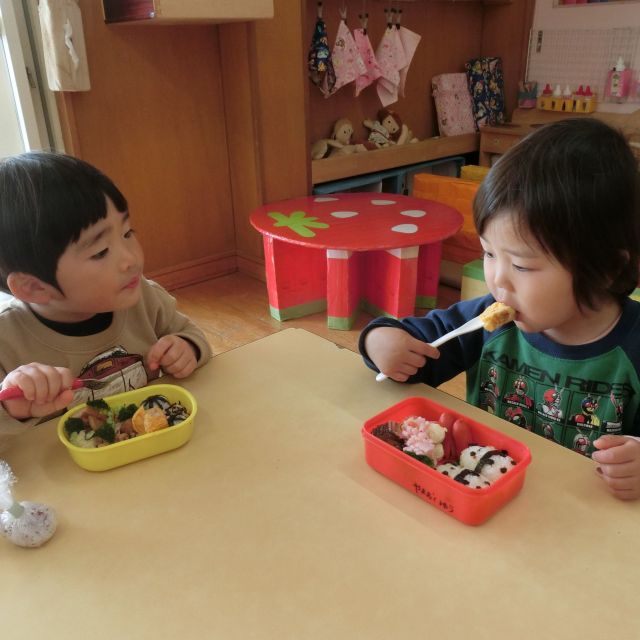 おべんとうの日♪　～1歳児　ヒヨコ組～