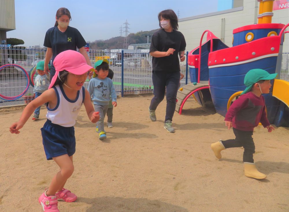 ヒヨコ組さんも一緒にマラソン🏃