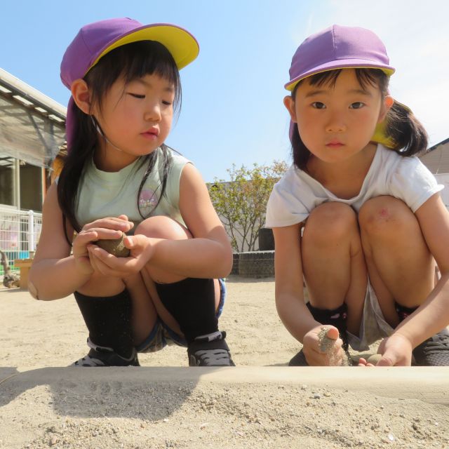 ＊　5歳児　泥・水遊び　＊