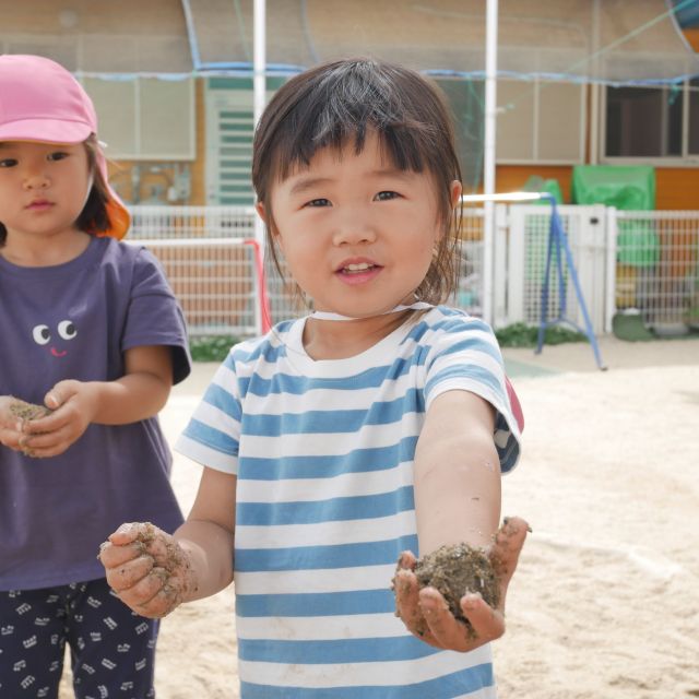 ＊　3歳児   　自慢のどろだんご　＊