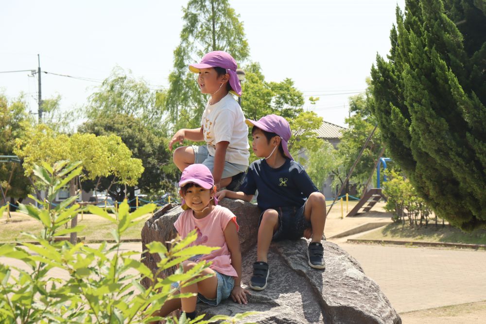 公園内では
ゆめっ子大好き岩登り
風が気持ちよくて最高でした☆