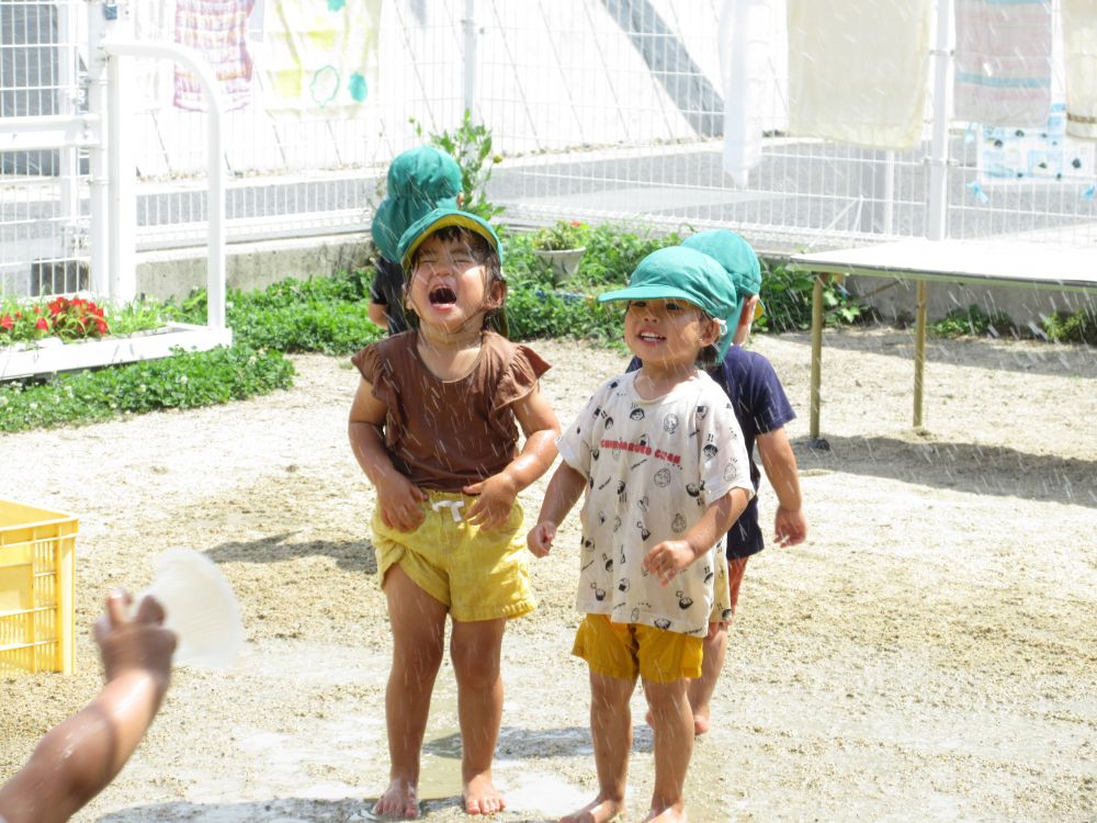 子どもたちの楽しそうな表情を見ると、私たちまで楽しく笑顔になりました♡
この笑顔を大切にしていきたいです