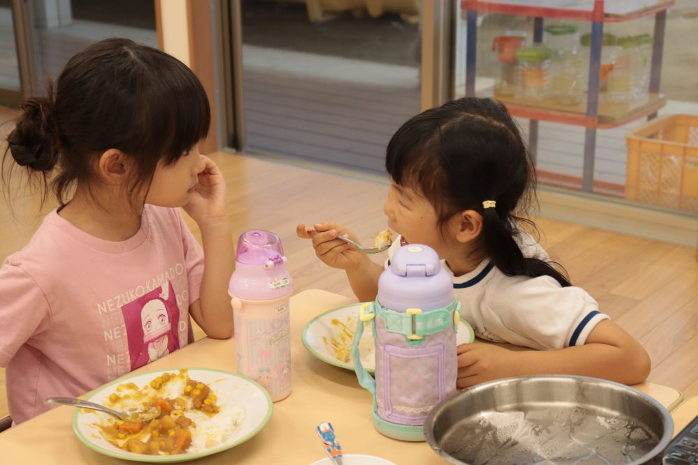 みんなで作ったカレー
一緒に食べるとさらに美味しさアップ↑↑