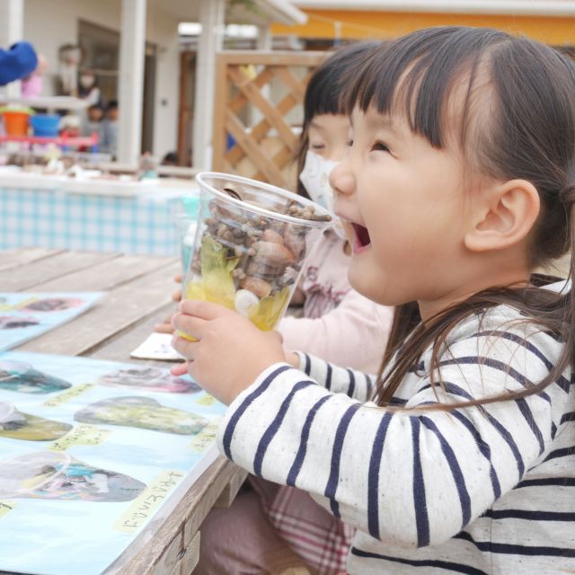 ＊　３歳児 　お客さんになりきって　＊